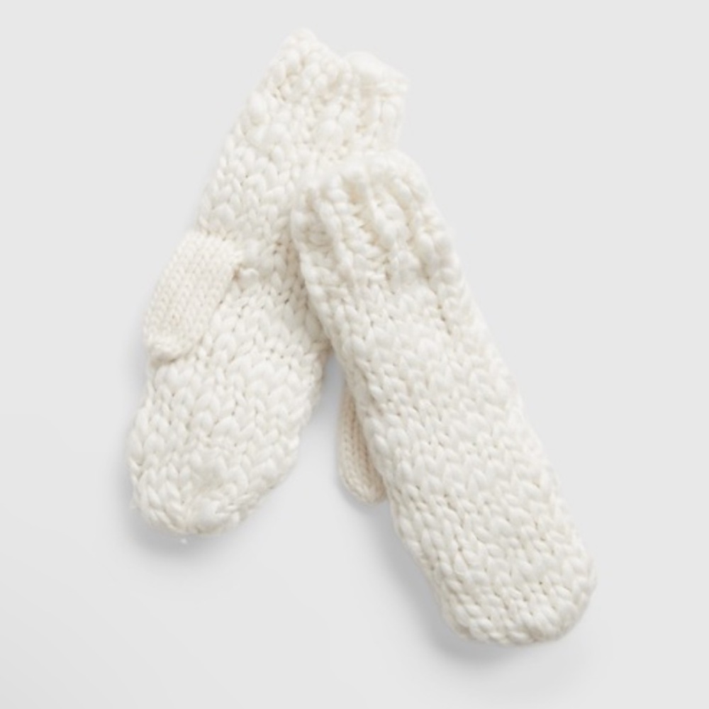 White cable Knit Mittens